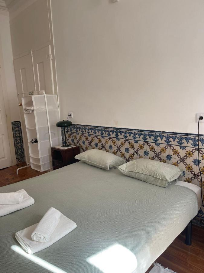 Acomodação com café da manhã  Azulejos Cais Sodre Lisboa